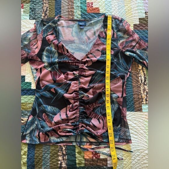 Daytrip Womens Long Sleeve Adjustable Top Medium Pink Navy Sheer Floral - Picture 8 of 10